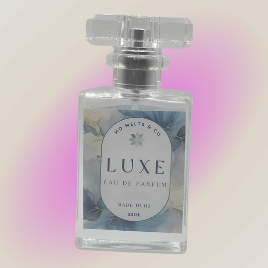 Dossier Inspired by Santal 33